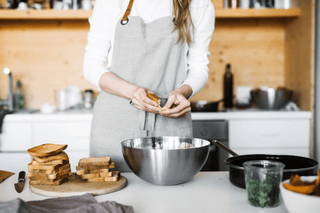 LINEN APRON - STYLISH AND FUNCTIONAL MUST-HAVE FOR EVER KITCHEN - Linen Tales USA 