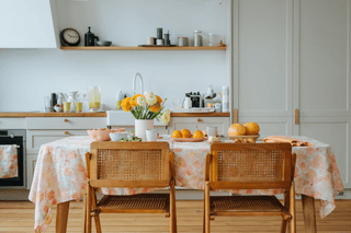 SPRING COLOR THERAPY: WELCOME THE NEW COLOR COLLECTION - Linen Tales USA 