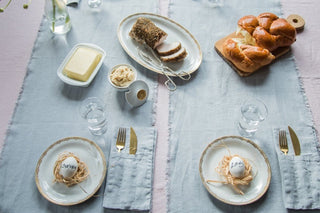 TABLE DECOR IN TRENDY COLORS - Linen Tales USA 