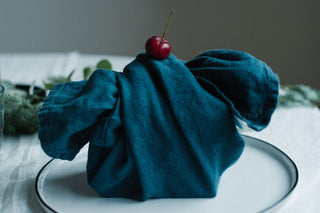 Unwrapping Joy: Top 7 Christmas Gift Ideas - Linen Tales USA 