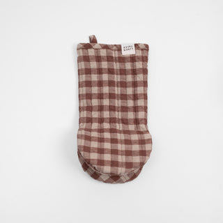 Chocolate Gingham Linen Oven Mitt - Linen Tales USA 3