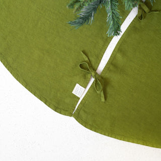 Christmas Green Linen Christmas Tree Skirt - Linen Tales B2B 