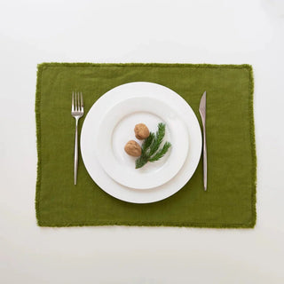 Christmas Green Linen Placemat with Fringes - Linen Tales B2B 1