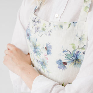 LIMITED EDITION White Flowers Linen Daily Apron - Linen Tales B2B 3
