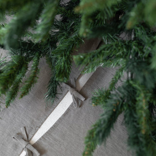 Natural Linen Christmas Tree Skirt - Linen Tales B2B 2