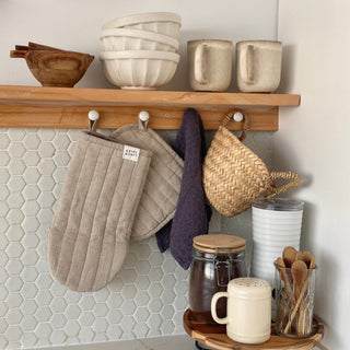Natural Linen Oven Mitt - Linen Tales B2B 3