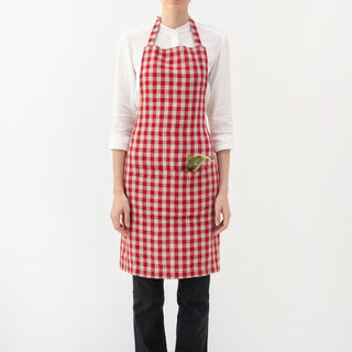 Red Gingham Linen Daily Apron - Linen Tales B2B 1