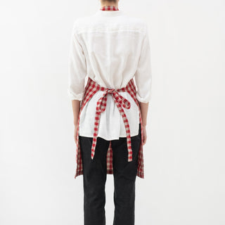 Red Gingham Linen Daily Apron - Linen Tales B2B 3