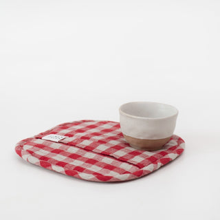 Red Gingham Linen Potholder - Linen Tales B2B 3
