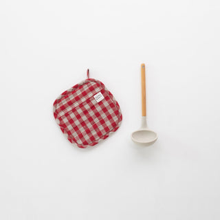 Red Gingham Linen Potholder - Linen Tales B2B 