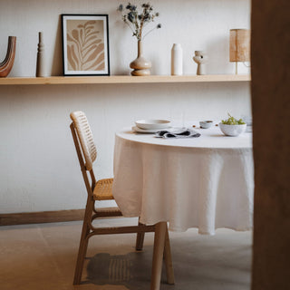 White Lightweight Linen Round Tablecloth - Linen Tales B2B 5