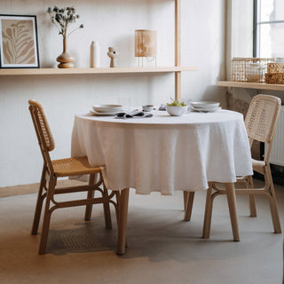 White Lightweight Linen Round Tablecloth - Linen Tales B2B 4