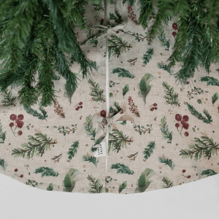 Winter Berries on Light Natural Linen Christmas Tree Skirt - Linen Tales B2B 3